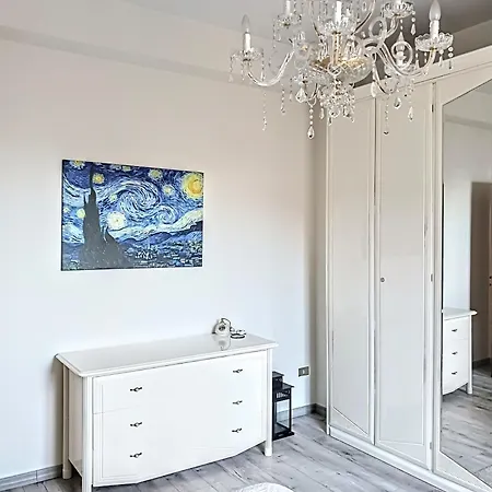 Mungi Bay, Flat With Sea View Roof Terrace Джардини-Наксос