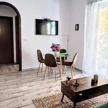 Апартаменты Mungi Bay, Flat With Sea View Roof Terrace